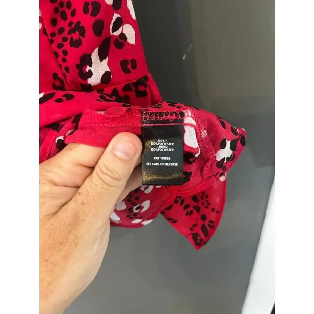 Torrid size 2 pink leopard print tank top blouse - Picture 3 of 4